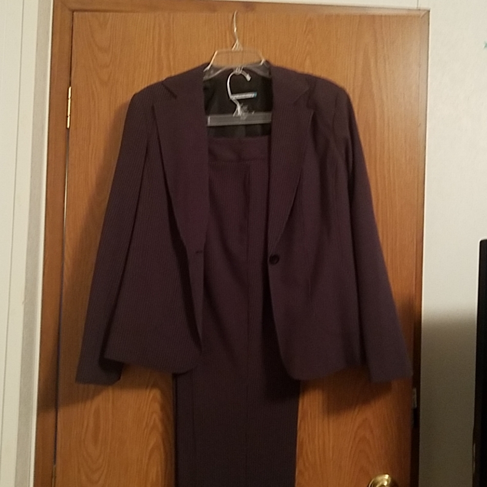 Women's pantsuit